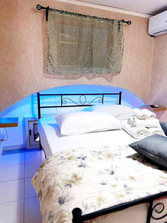 La Casina Di Adry Appartement *